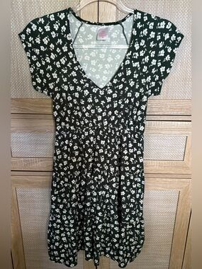 No Boundaries Dark Green Floral Top